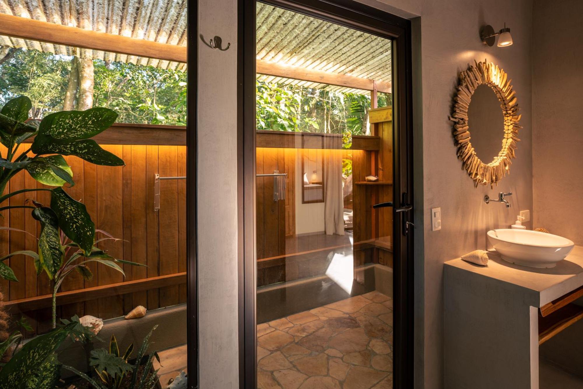 Feeling Trees Jungle Lodge Cabuya  Exterior photo